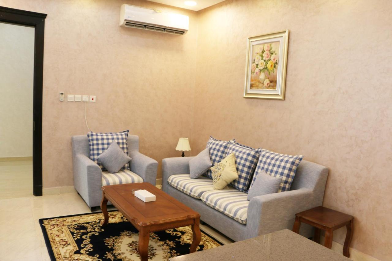 Ejaz Hotel Apartments Рияд Екстериор снимка