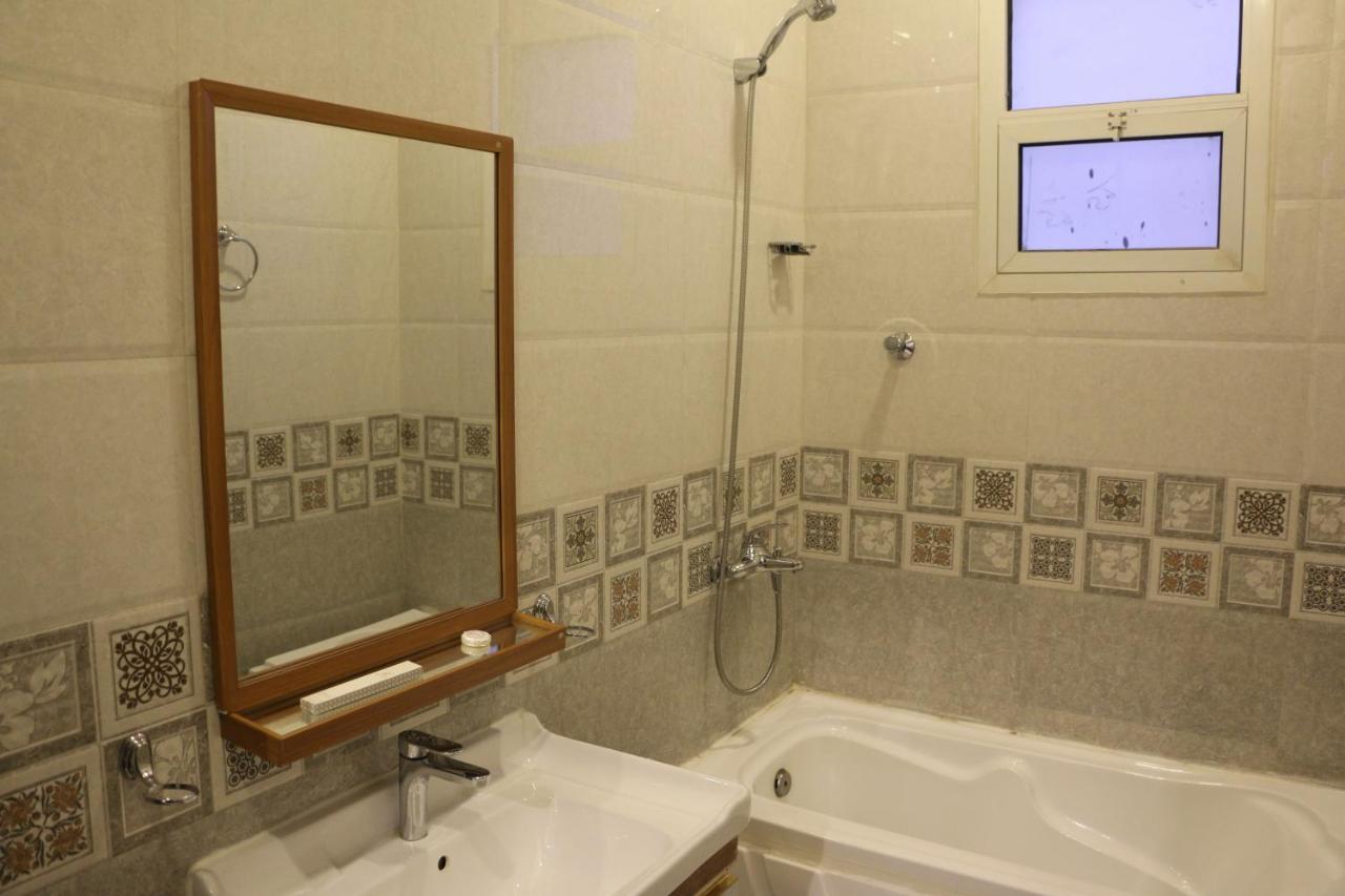 Ejaz Hotel Apartments Рияд Екстериор снимка