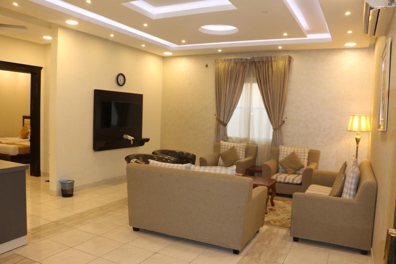 Ejaz Hotel Apartments Рияд Екстериор снимка